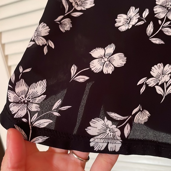 Tank - Picture 5 of 5